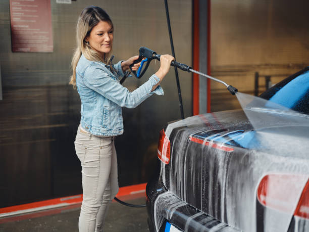 Pressure Washing Contractors in Fort Mckinley, OH